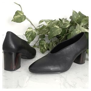 Vagabond Shoemakers Leather Pumps